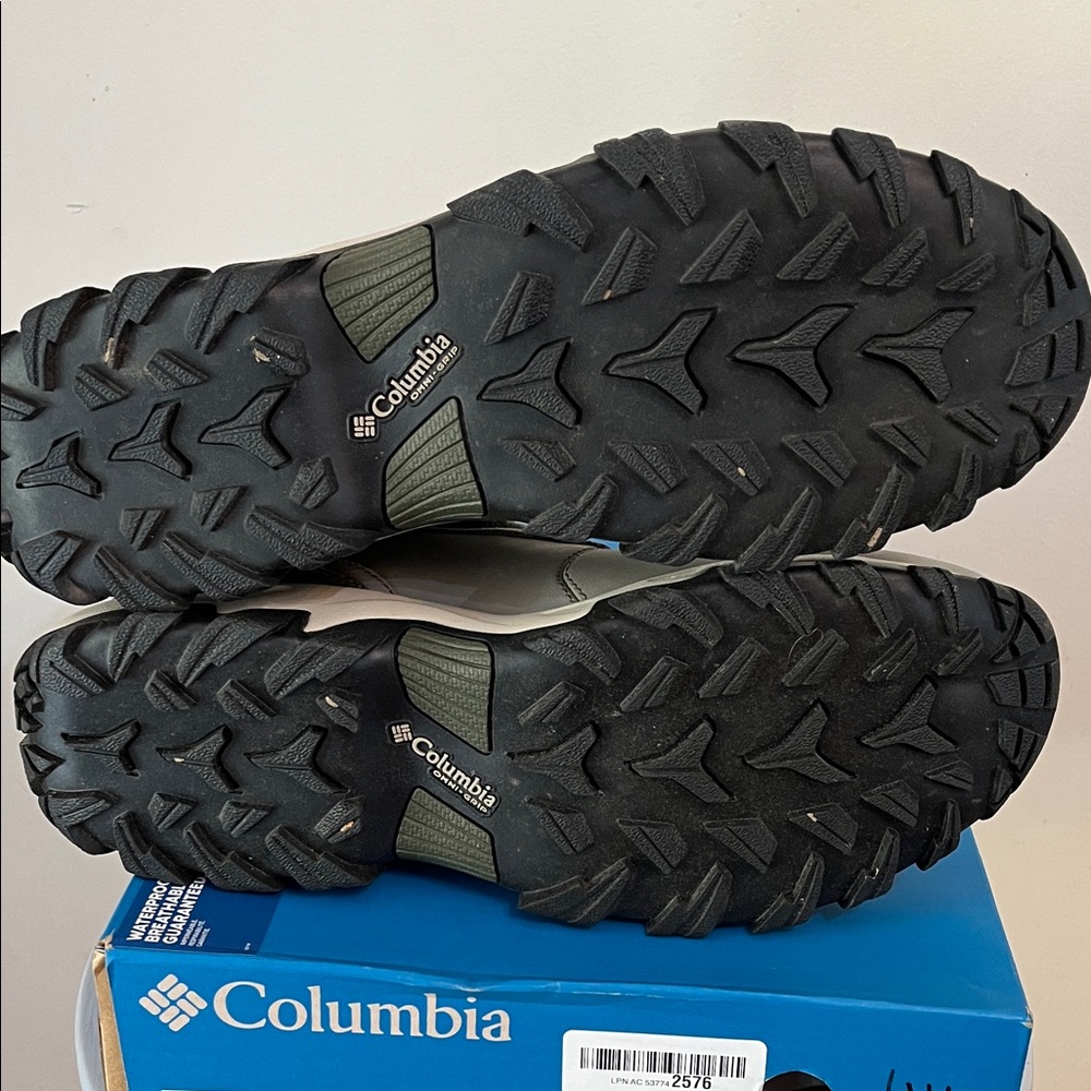 NIB Columbia Men’s Newton Ridge™ Plus II Waterproof Hiking Boot - Picture 5 of 6